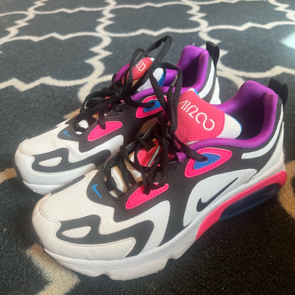 nike airs